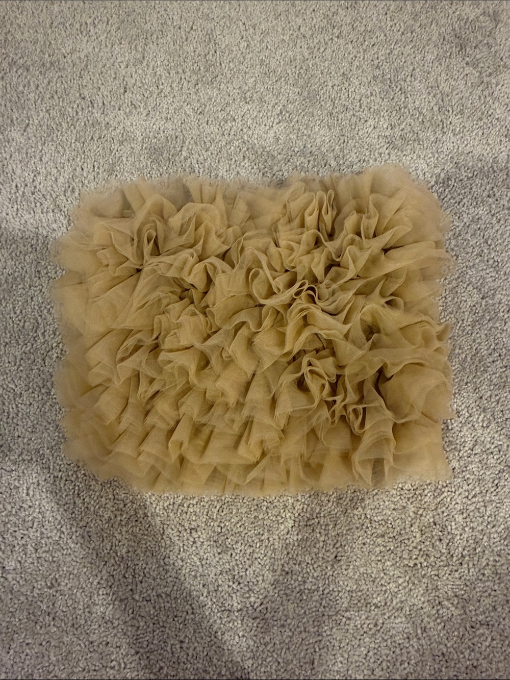 Bobbles and lace tan ruffled tube top, size small